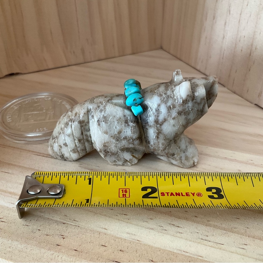 Zuni Picasso Jasper Marble Wolf Hand Carved Bu Zuni Artist Davey Cooeyat… - Picture 6 of 8